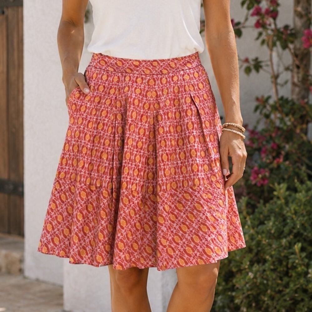 Talbots Pleated A-Line Skirt Womens Size 2P Orange Pink Geometric Flare 2 Petite